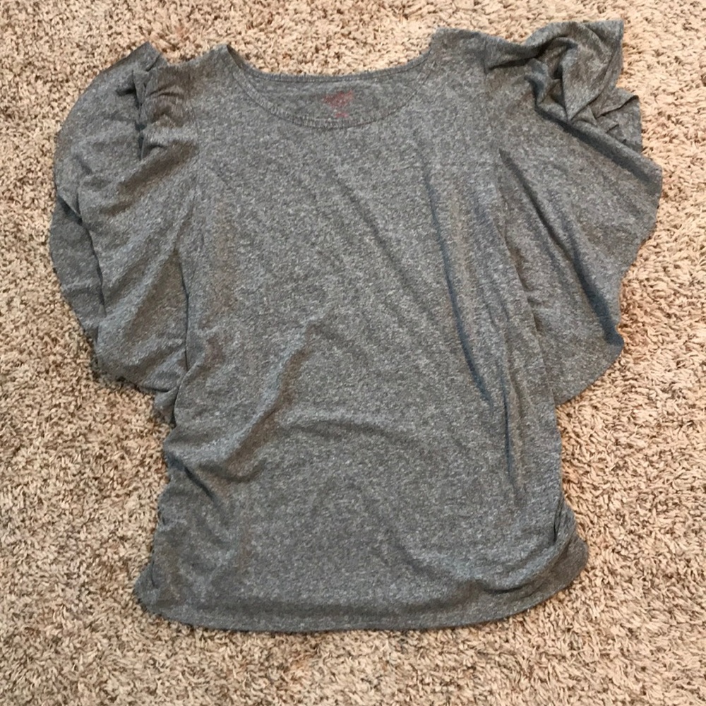 Ruffle sleeve maternity top